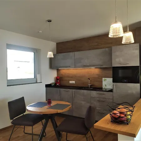 Hecklers Seepanorama Apartment Uberlingen